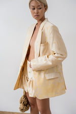 Load image into Gallery viewer, Butter jacket with flowers