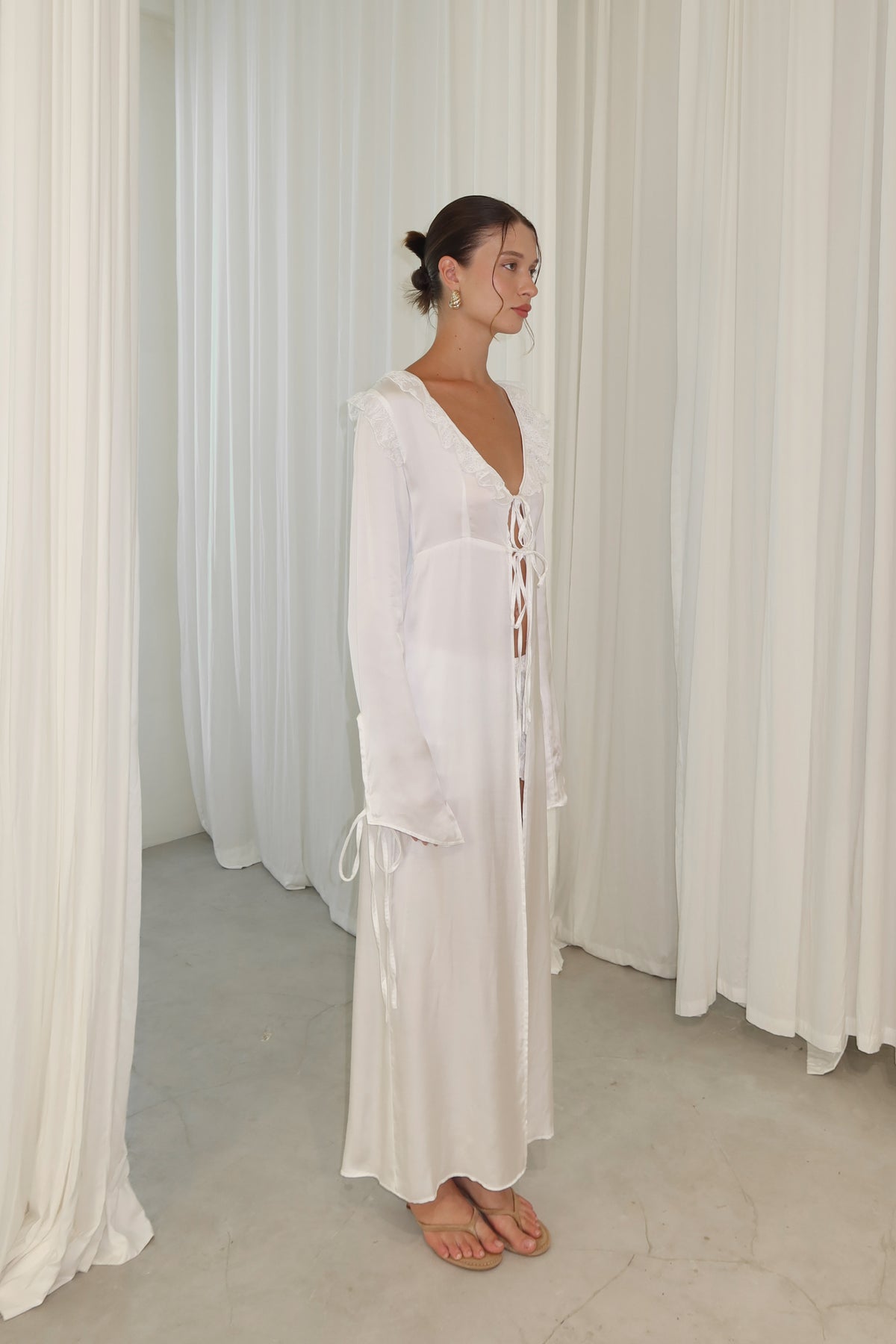 Long overlay white