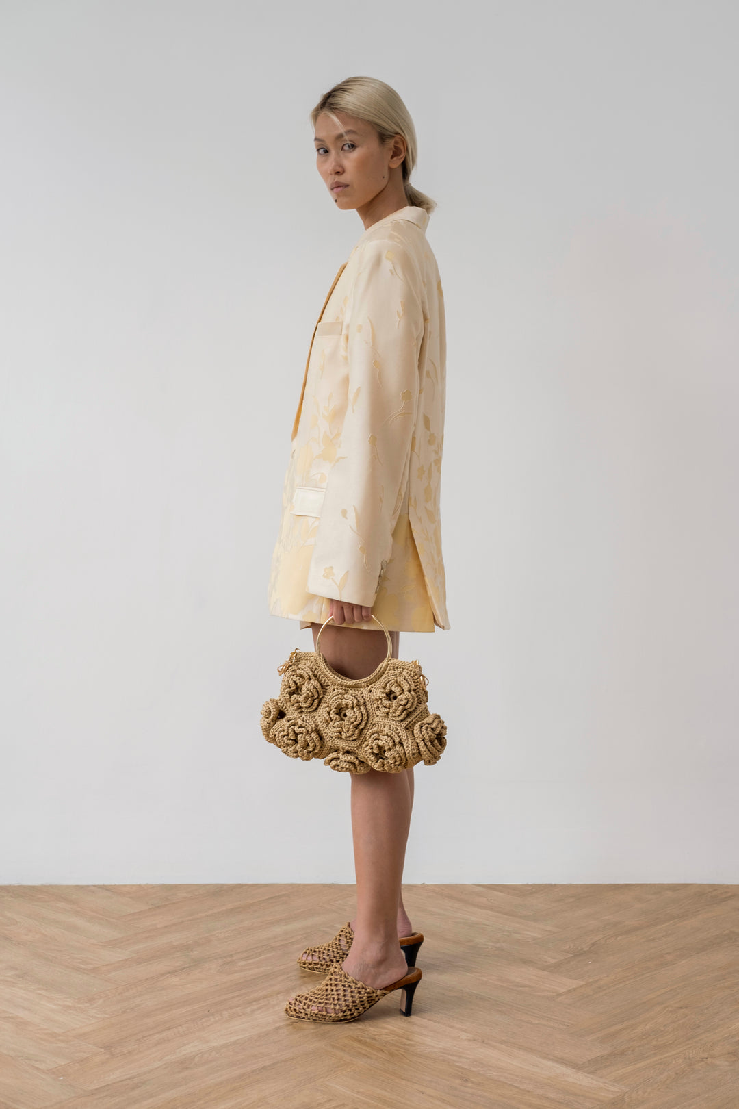 Butter jacket with flowers