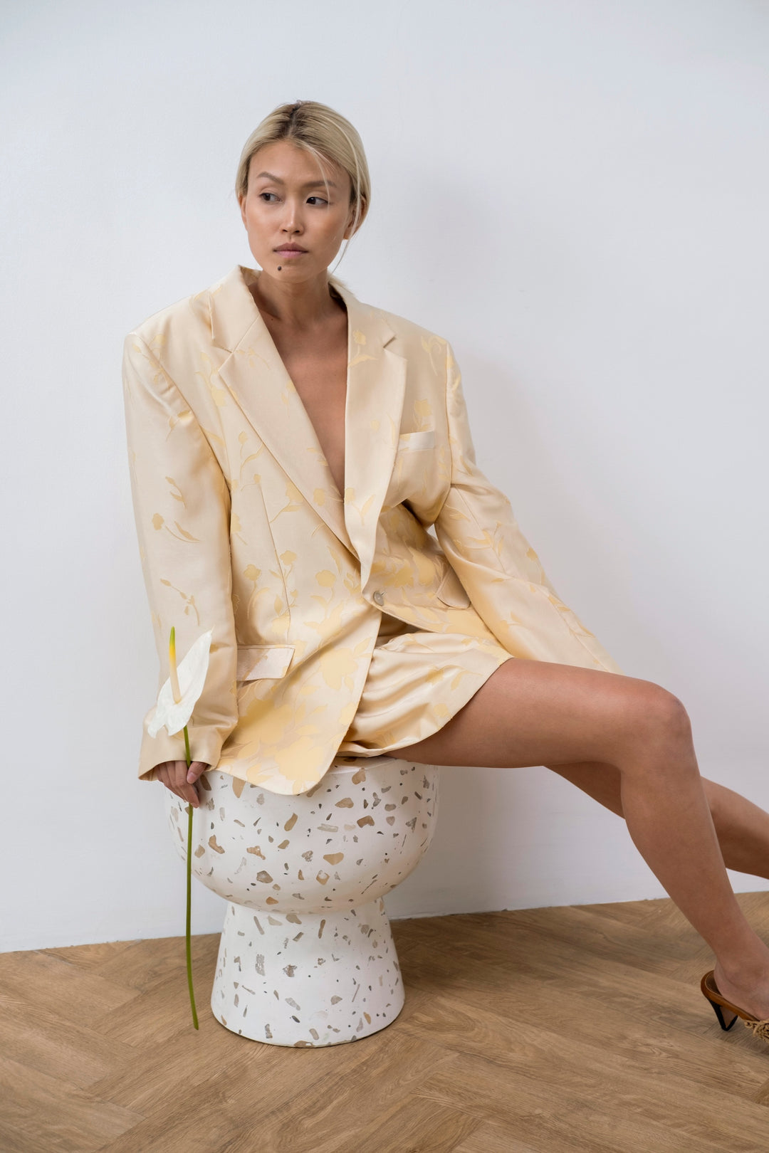 Butter jacket with flowers