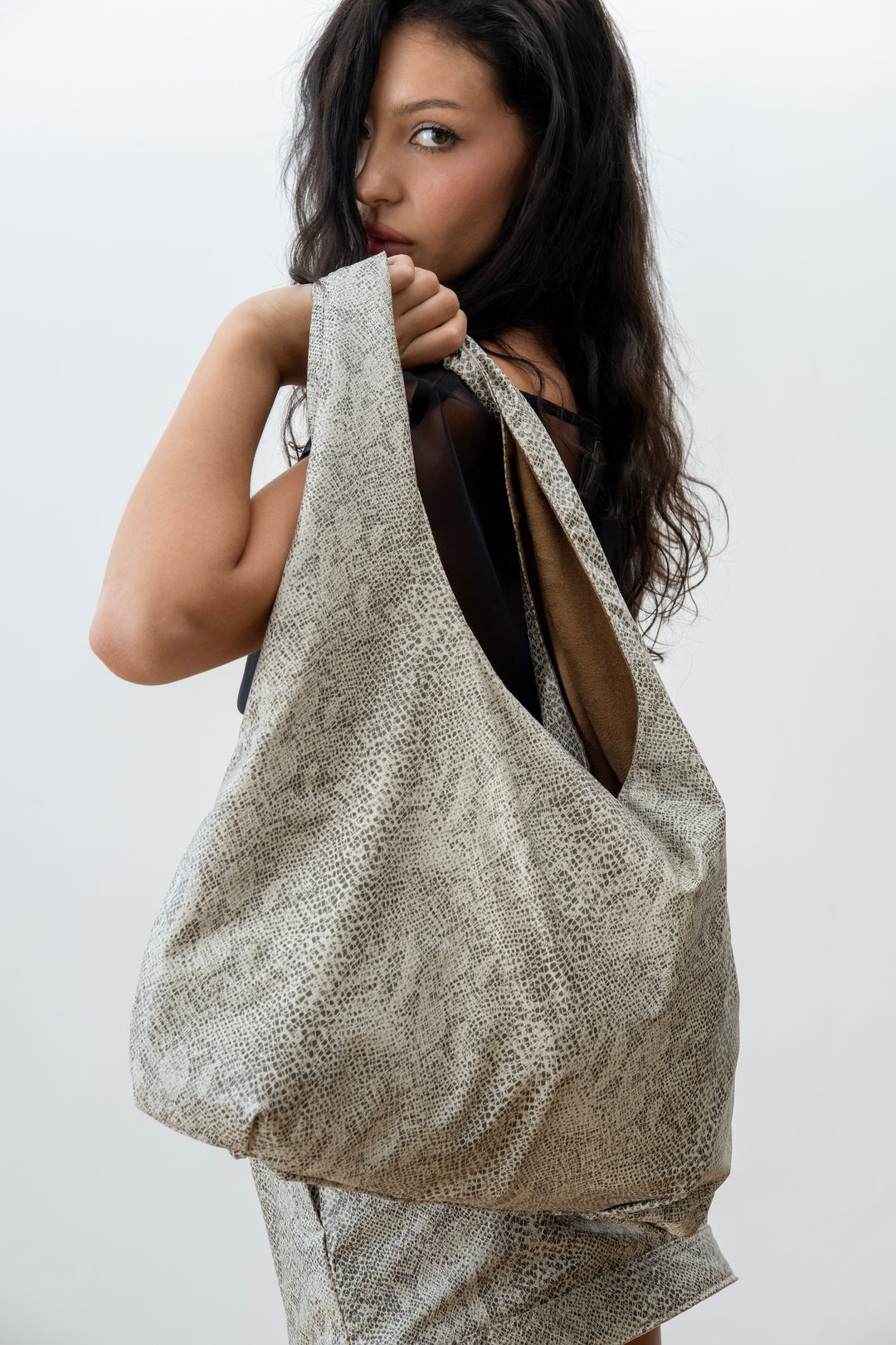 Snake bag grey