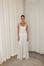Load image into Gallery viewer, ivory lace long top white
