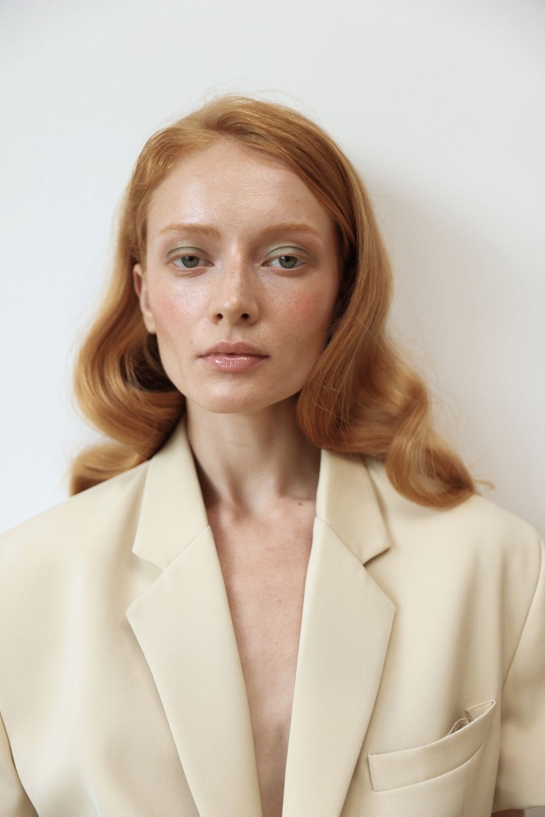 Beige jacket with short sleeves