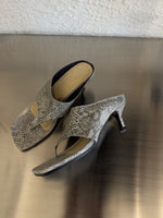 Load image into Gallery viewer, Snake print heeled shoes
