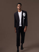 Load image into Gallery viewer, Black jacket with white flower
