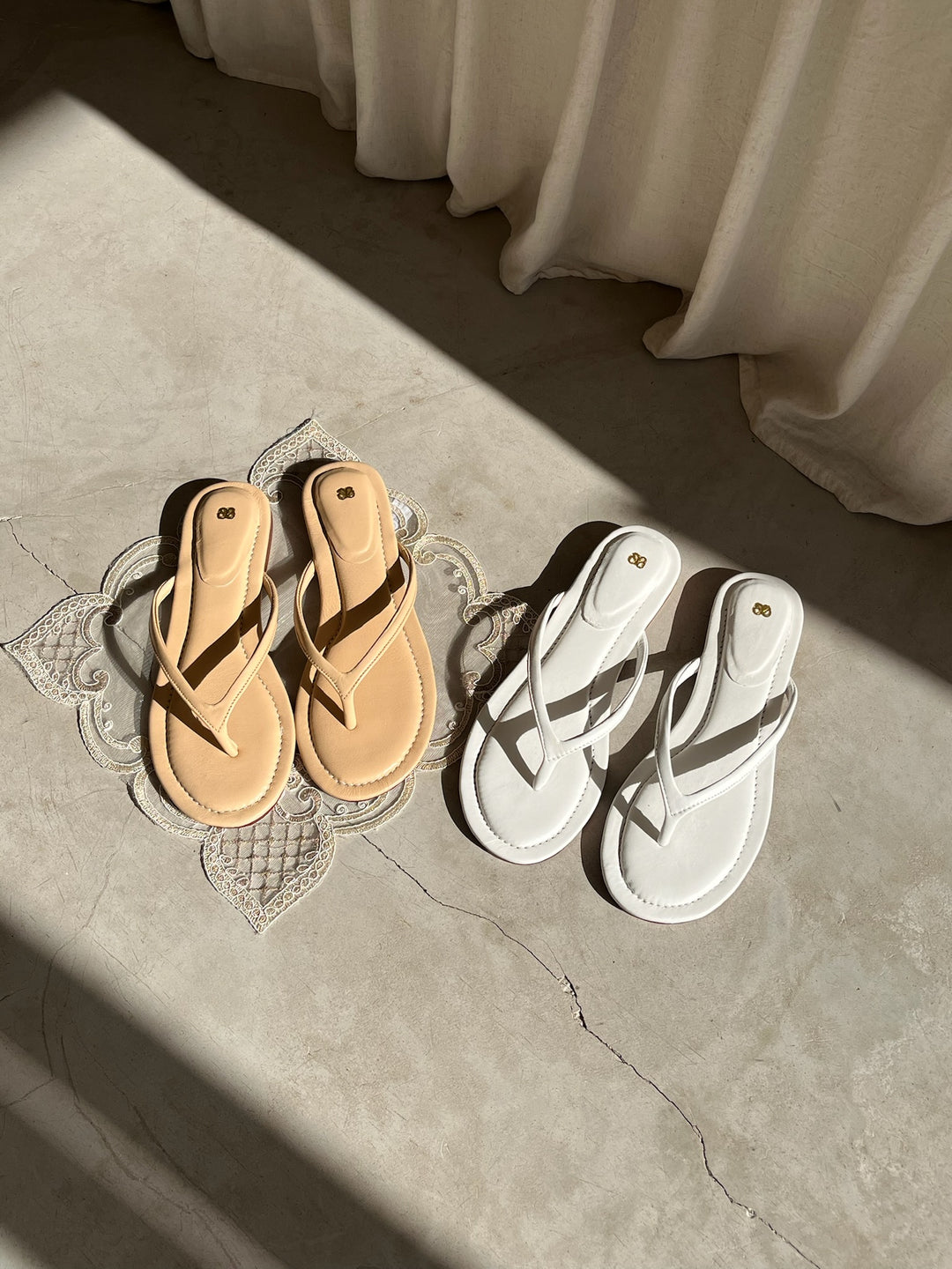 slippers suede beige