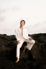 Load image into Gallery viewer, White  pants classic

