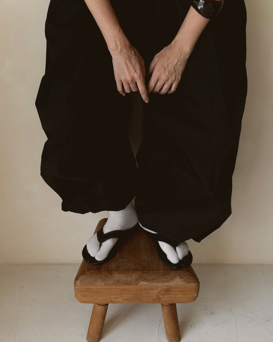 Shoes slippers