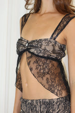 Load image into Gallery viewer, aura lace top black
